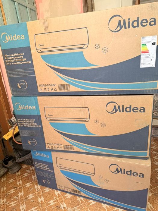 кондиционер  Midea 09 на 27кв.м