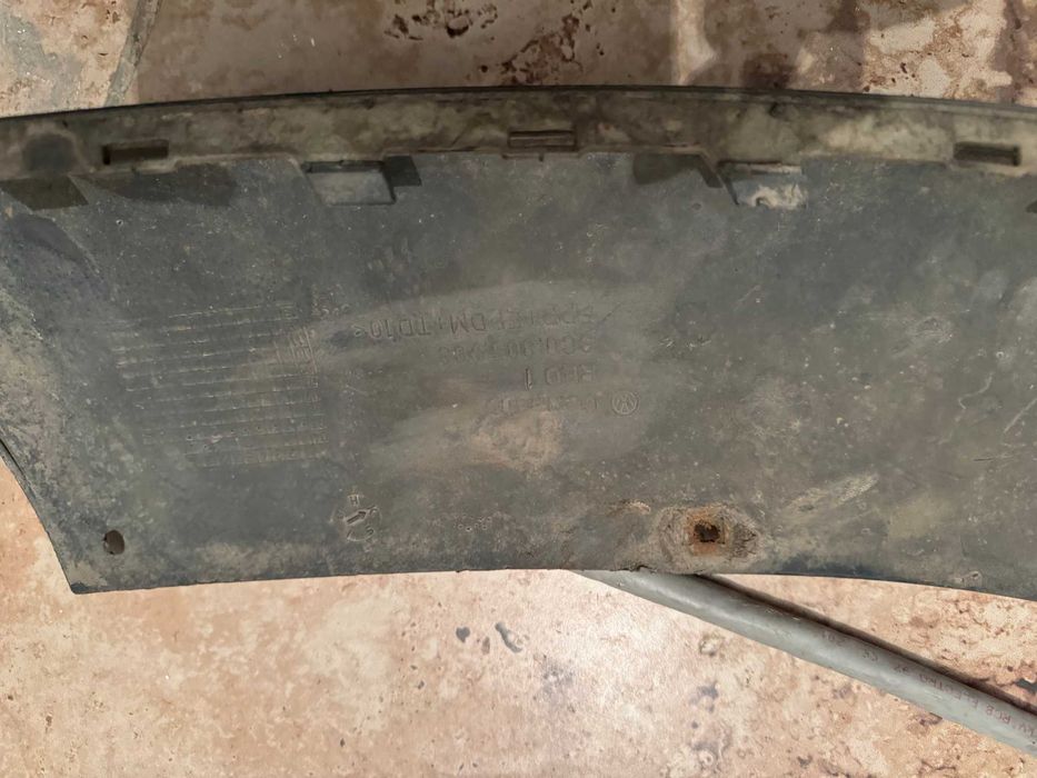 Ornament/fusta spoiler/bara fata VW Passat B6