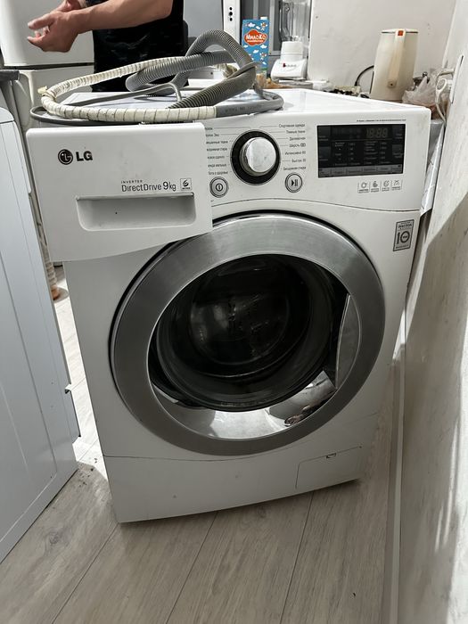 Продам стиральную машинку на 9кг