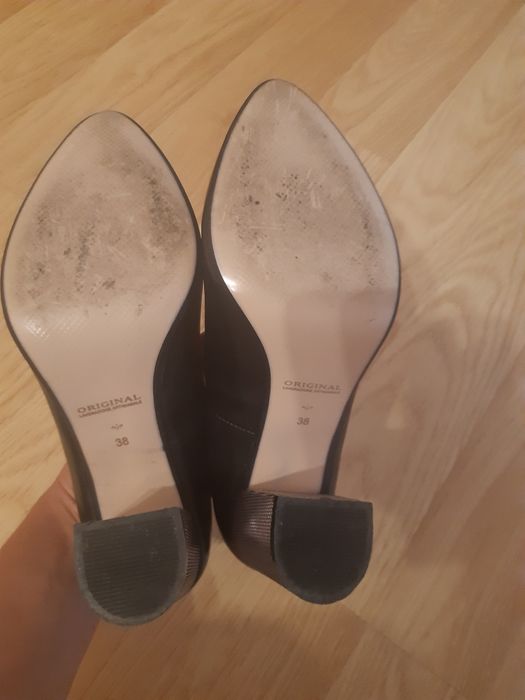 Дамски кожени обувки