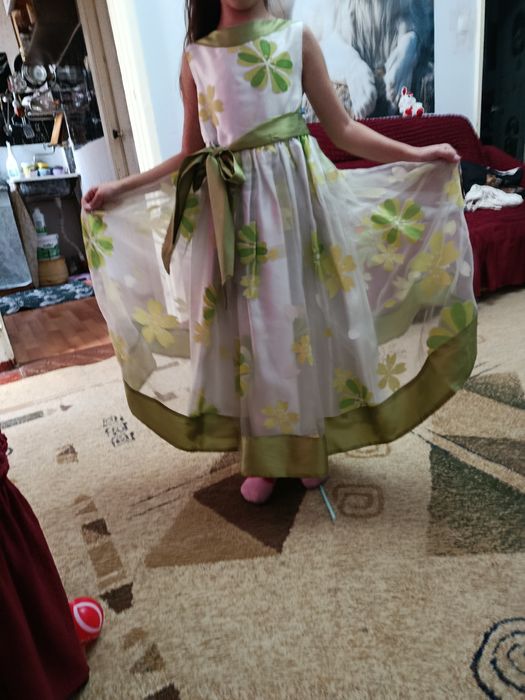 платье на девочку