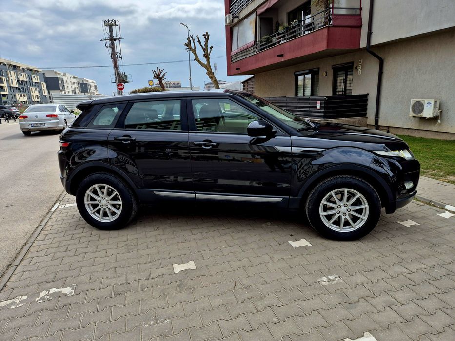 Vand Range Rover Evoque cu km puțini
