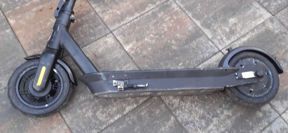 Trotineta NineBot  max G2 foarte puternica perf. functionala