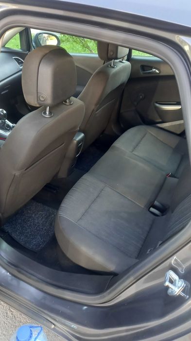 Opel Astra J an 2011