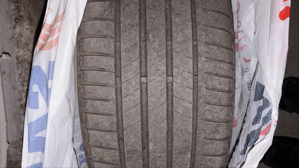 245/40/19 Bridgestone turanza t005