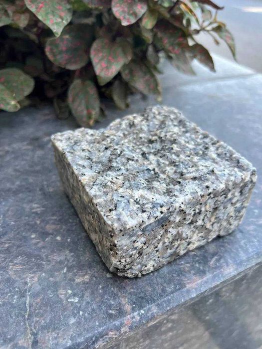 Колотый гранит/ Пыленный гранит/Брусчатка