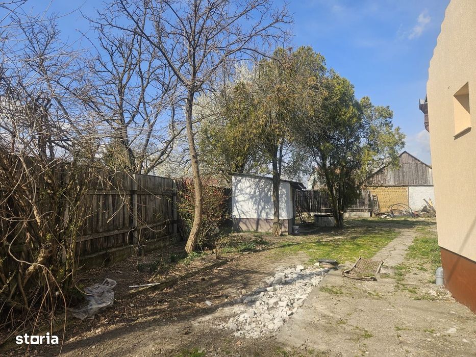 Casa renovata 3 camere, curte mare de 916 mp ] Salard