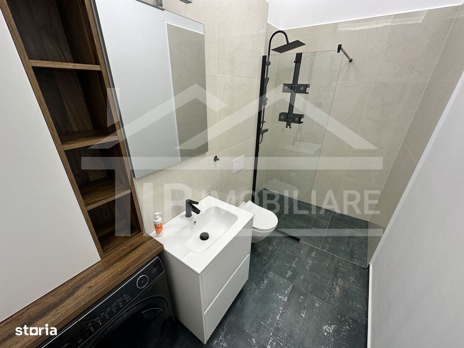 Apartament cu 2 camere, 52mp, terasa 20mp, parcare, lux, Zona Vivat