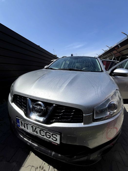 NISSAN Qashqai 2010