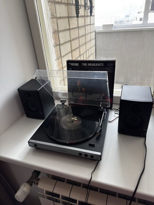 Виниловый проигрыватель Audio-Technica AT-LP60XUSB