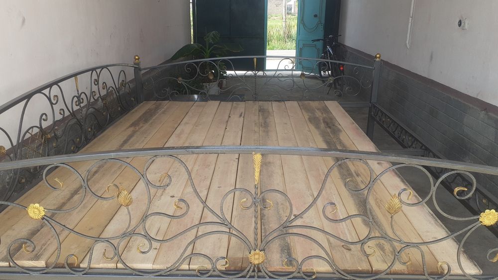 Kravat sotiladi srochna