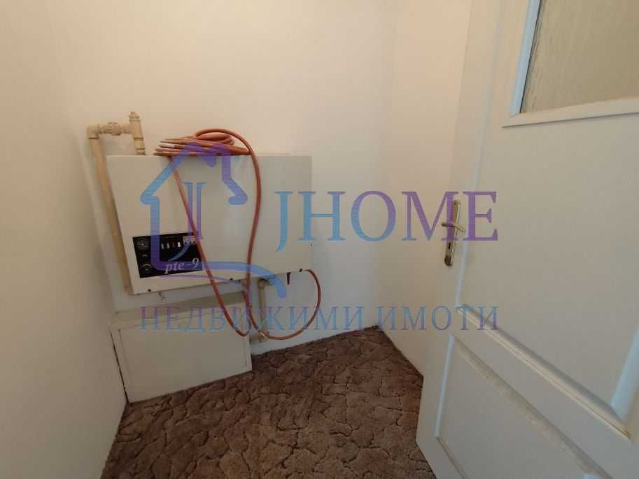 Уникален многостаен апартамент с ГАРАЖ, ул. Околчица