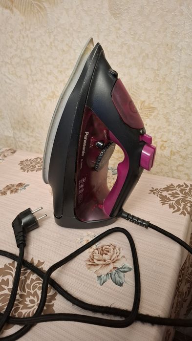 Утюг паровой Панасоник