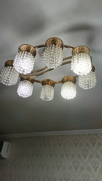 Люстра 8 рожковая