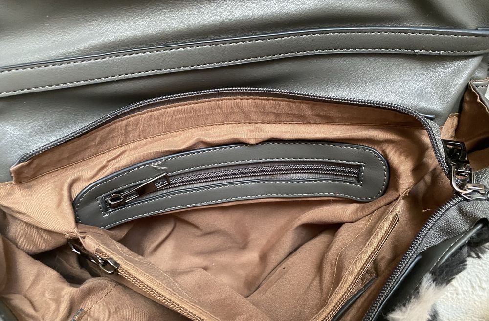 Невероятна модна находка - италианска дамска чанта с 6 отделение