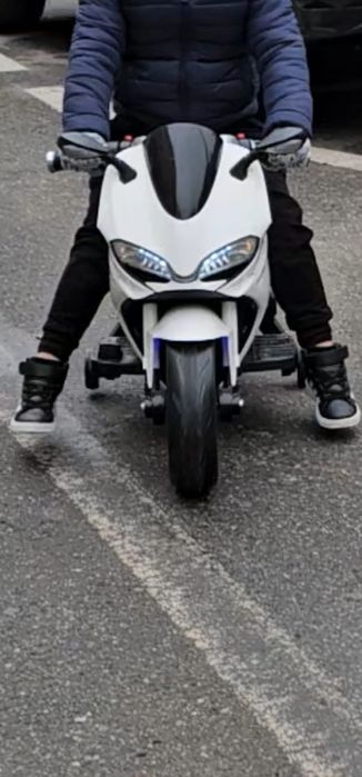 Motocicleta electrica copii