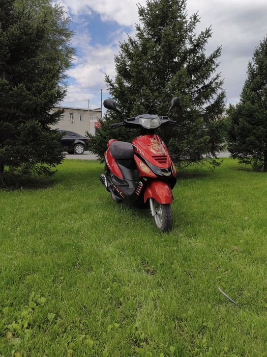 Продам скутер Рейсер