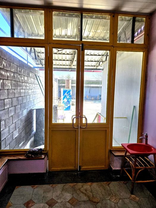 Продаётся частный дом 10сотик: 10комната и зал 10х15метр,