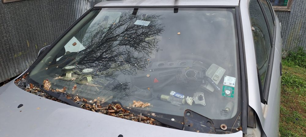 Предно(челно) стъкло за Nissan Primera P-11/ Нисан Примера П-11