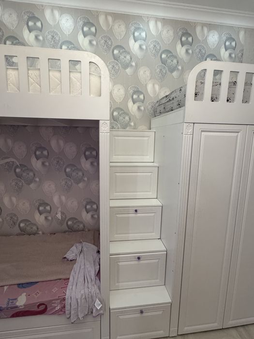 Продам детские кровати б/у для троих детей