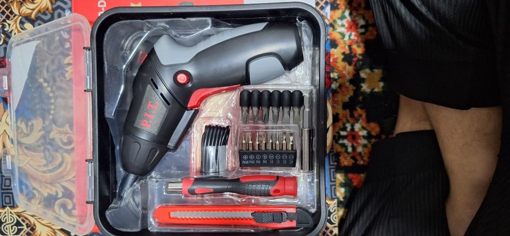 Аккумуляторные ОТВЁРТКА,Строительный ФЕН