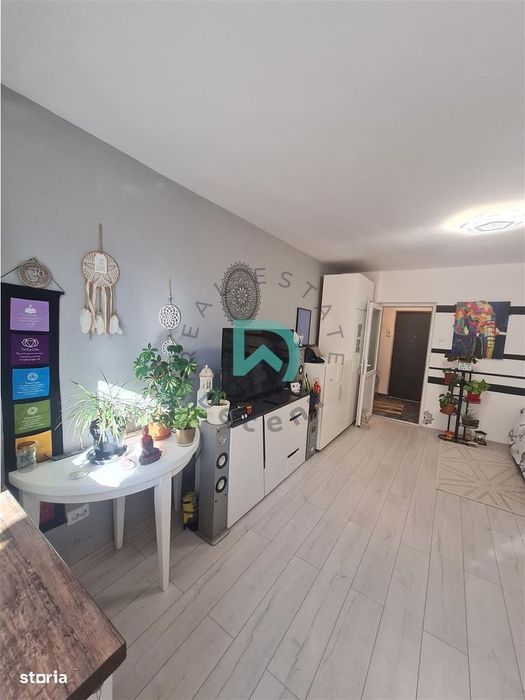 Garsoniera NOUA, intermediar, mobilata, Brasov