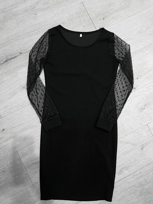 Rochie neagra evenimente