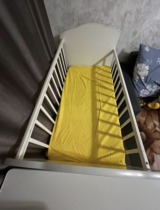 Детская кроватка