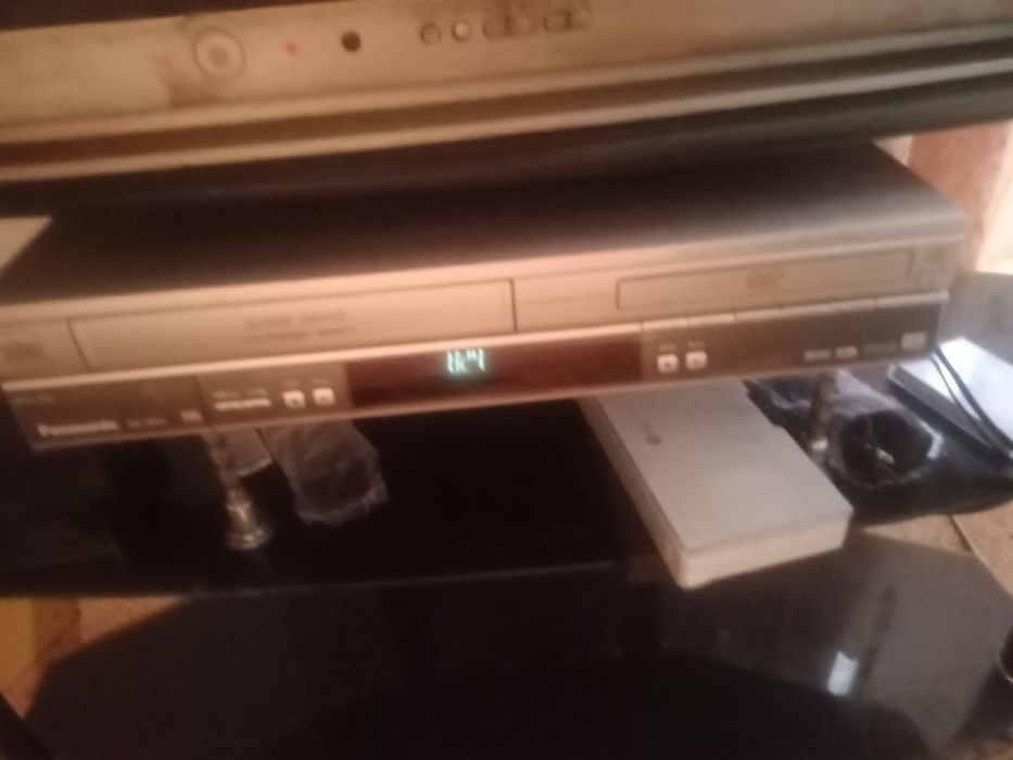 Продам видик с DVD