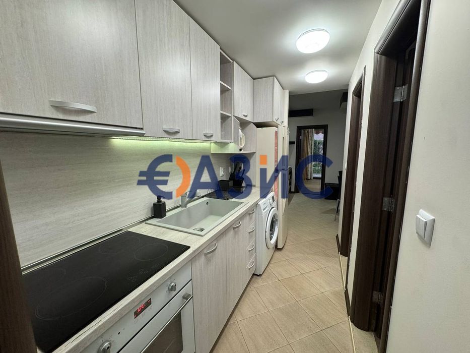Продава се Тристаен апартамент в к.к. Слънчев бряг - 75 кв.м за 802 €/кв.м - Снимка #2