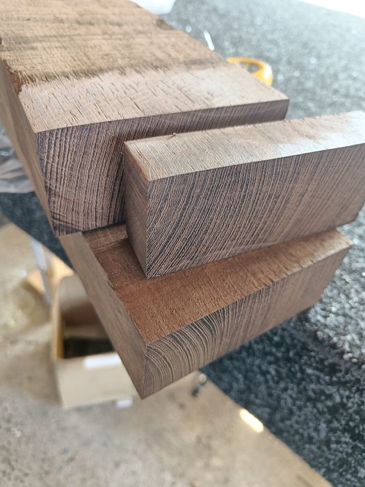 Lemn exotic WENGE ( inserții, cuțite, stilouri, arme)