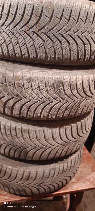 Зимни гуми със джанти и тасове