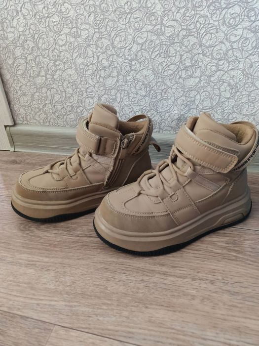 Демисезонные ботинки для девочки