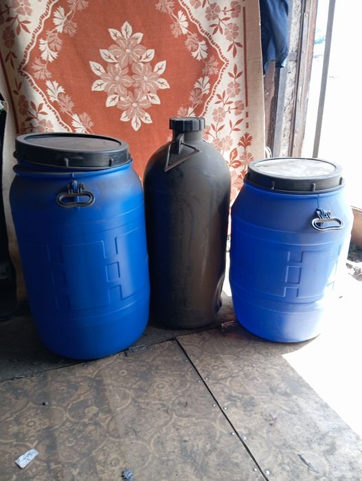 Продам бочки 100 литров капрон