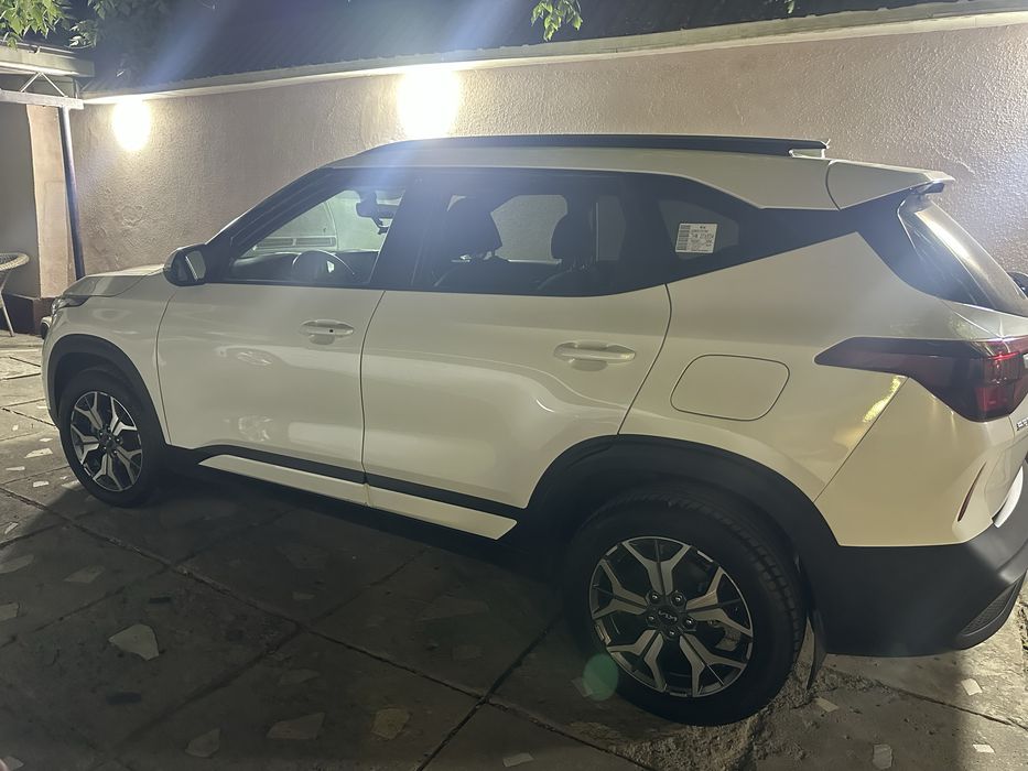 Kia seltos.