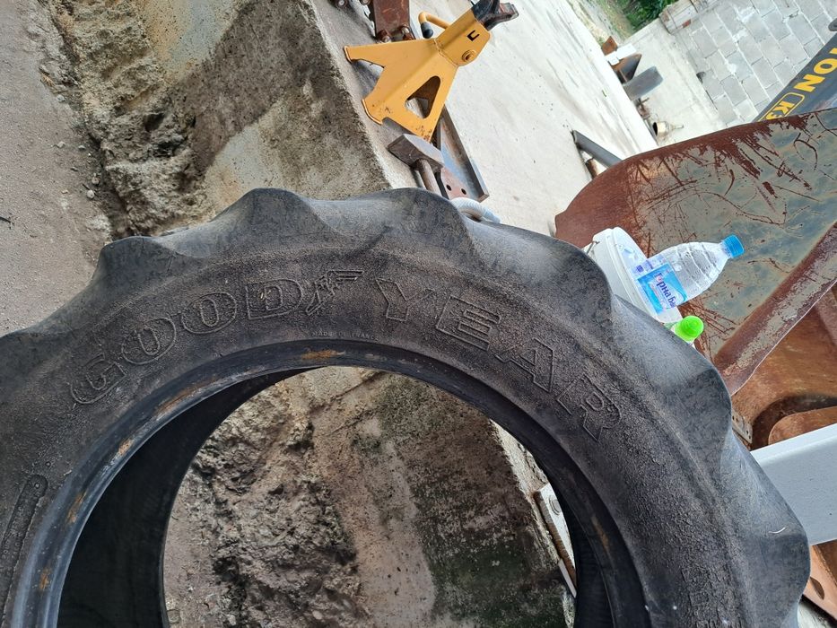 Гума за трактор 11,2×24