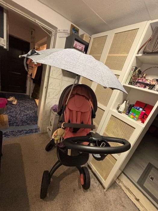 Stokke Xplory V5 Athleisure Coral Black (limited edition)