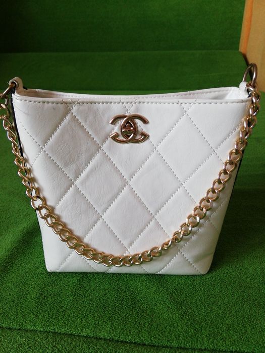 Продам сумочку женскую