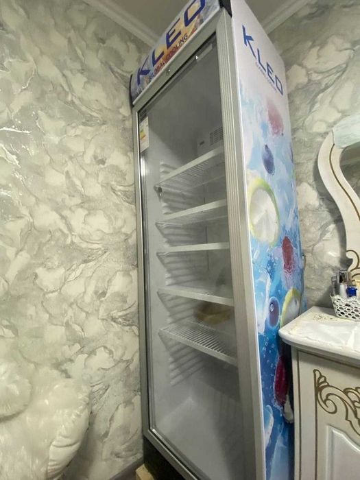 KLEO Vitrina holodilnik. Vitrina haladilnik. Витрина холодильник