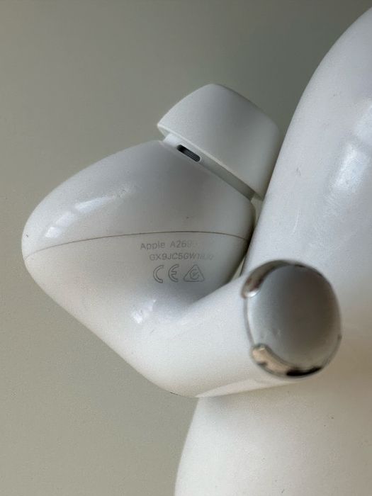 Airpods Pro 2 - casca stanga