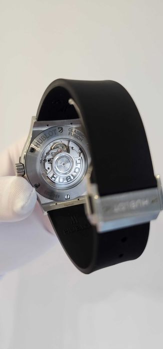 Чacы Нublot Classiс Fusiоn Тitаnium 42mm