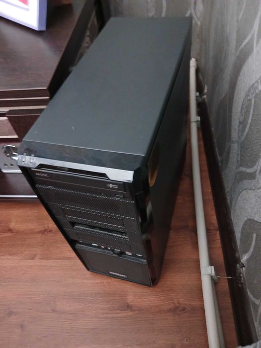 Компьютерный корпус crown