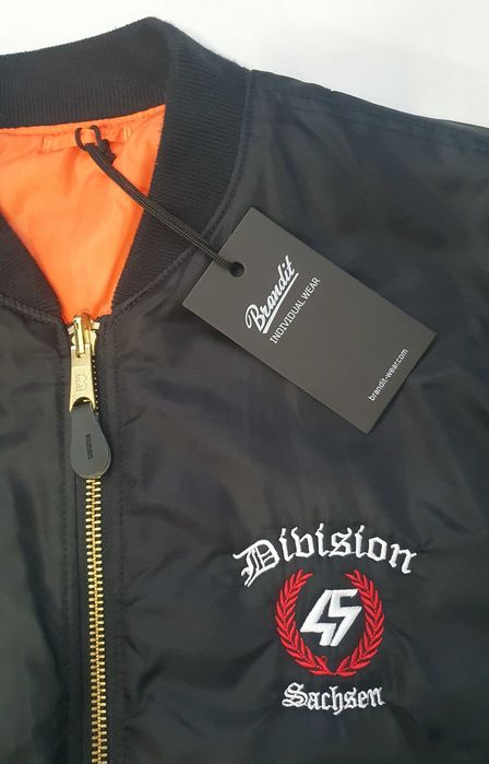 Яке бомбър, Hardcore United, Division Sachsen