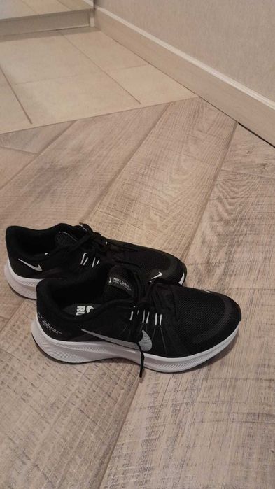 женские кроссовки nike