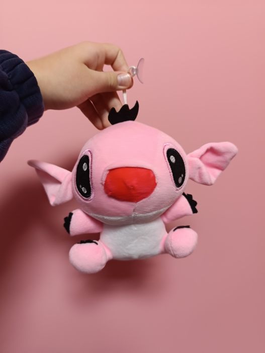 Розова плюшена играчка Стич.