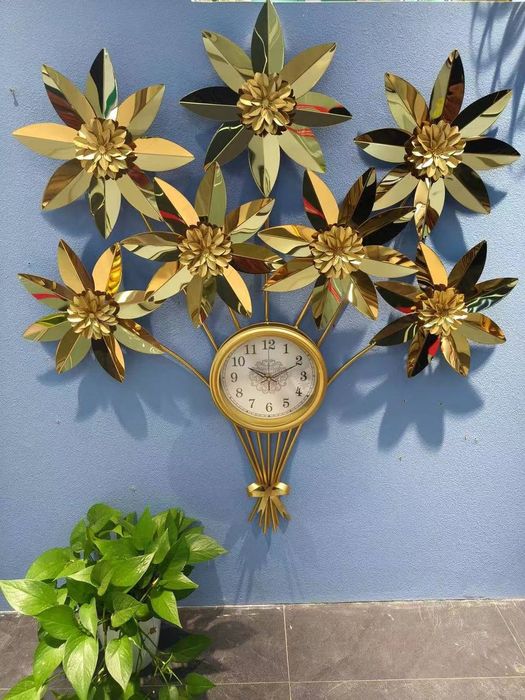 Часы настенные декоративные .
Размеры 
Высота 84 см
Ширина 34 см
Цена