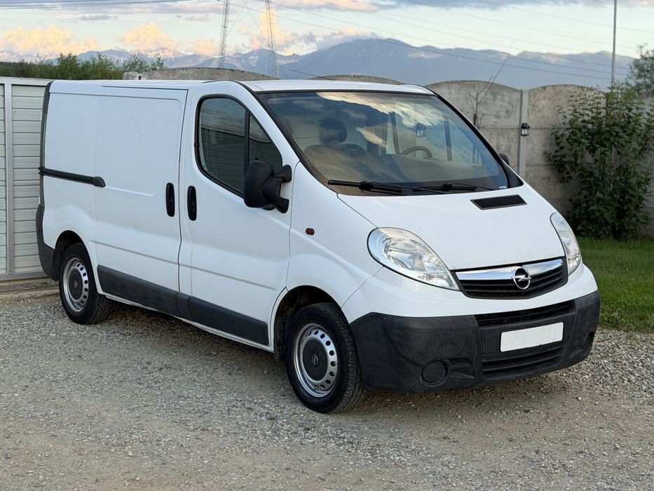 Opel Vivaro  - 2.0 CDTI - 115 CP - 6+1 Trepte - Euro 5 - A/C - Pilot