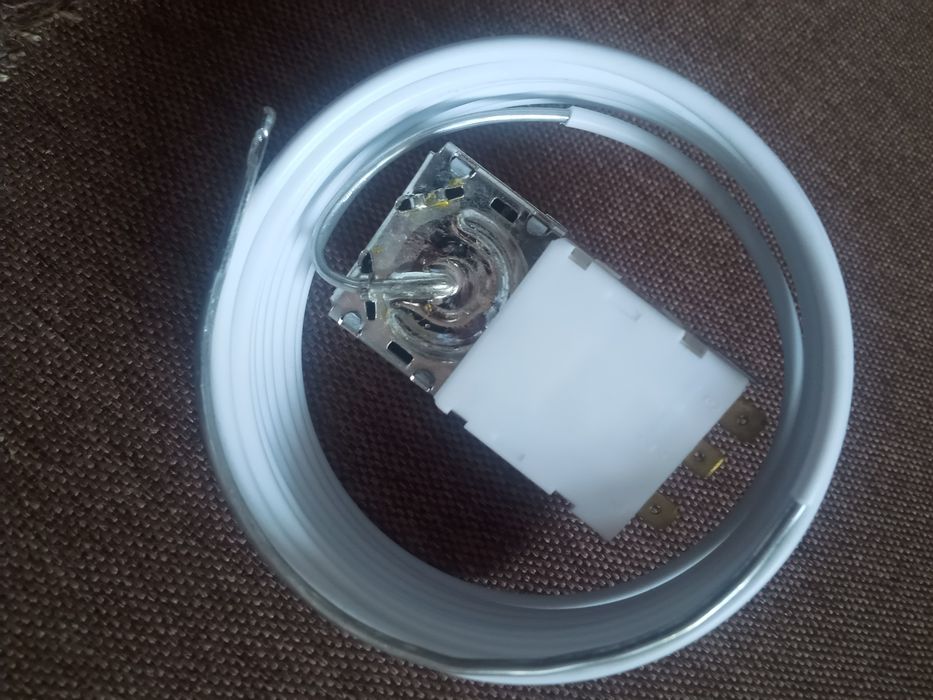 продаем термостат для холодильников К57 новый