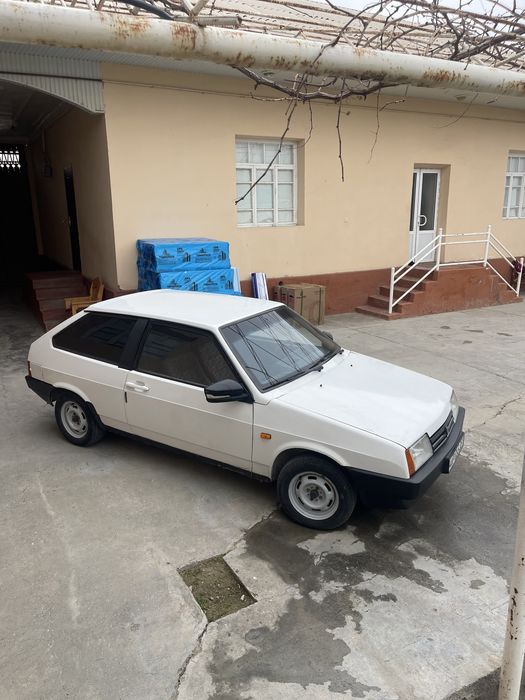Lada 2108 sotiladi