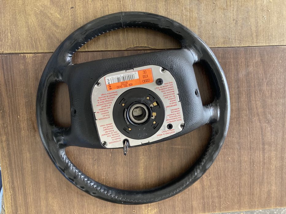 Волан за Ауди с айрбег и лентов кабел